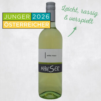 Wine bottle with a minimalist 'white maus' label, plus a colorful 'JUNGER ÖSTERREICHER 2026' badge and the green script phrase 'Leicht, rassig & verspielt' on the background.
